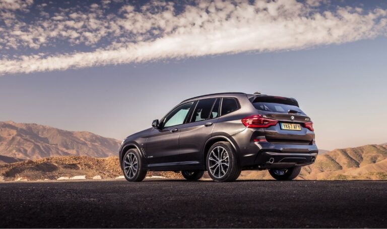 Standout image of the BMW X3 model