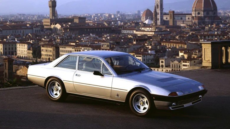 A silver Ferrari 400i epitomizing practicality for everyday use.