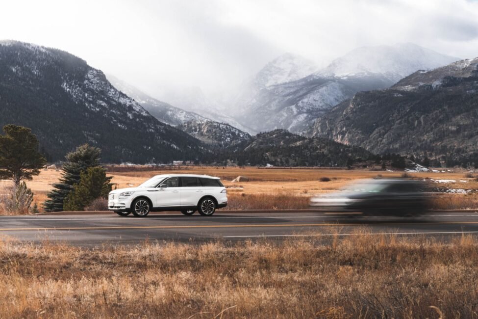 Read more about the article 2027 Lincoln Corsair Hybrid: Exterior Photos