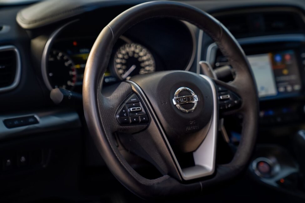 Read more about the article Nissan’s 2-Day Airbag Installation Error: Wrong Bolts Used
