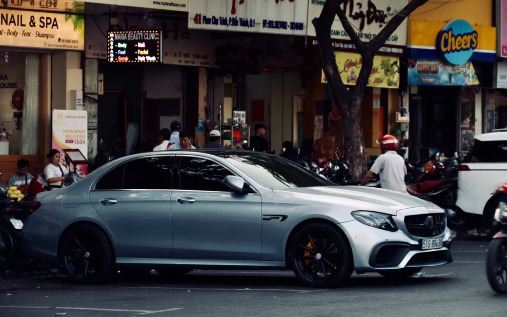 Read more about the article Cars That Deserved Higher Price Tags: Premium Vehicles Underpriced