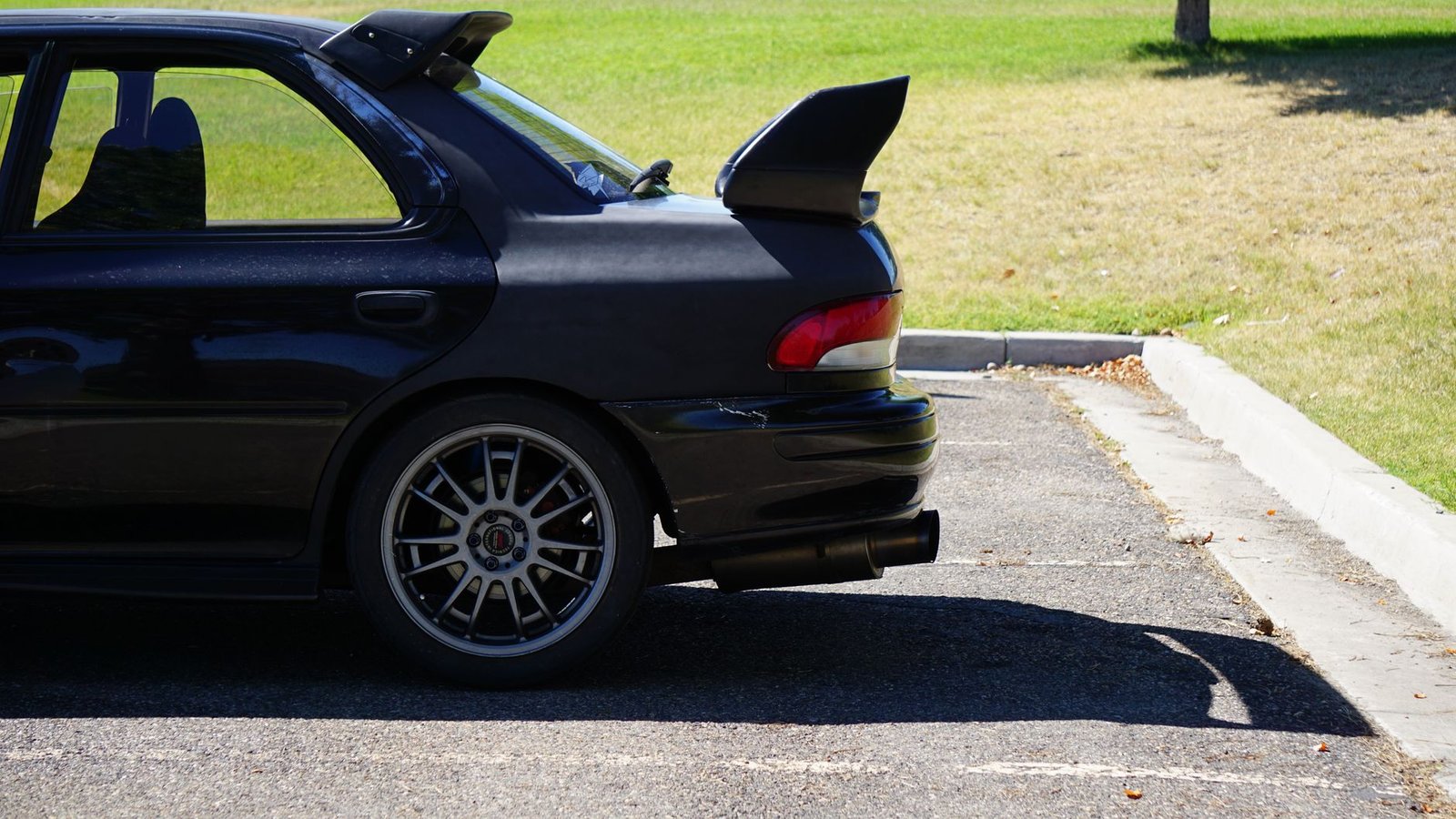 You are currently viewing 2000 Subaru Impreza Casa Blanca: $9,900 JDM Gem?