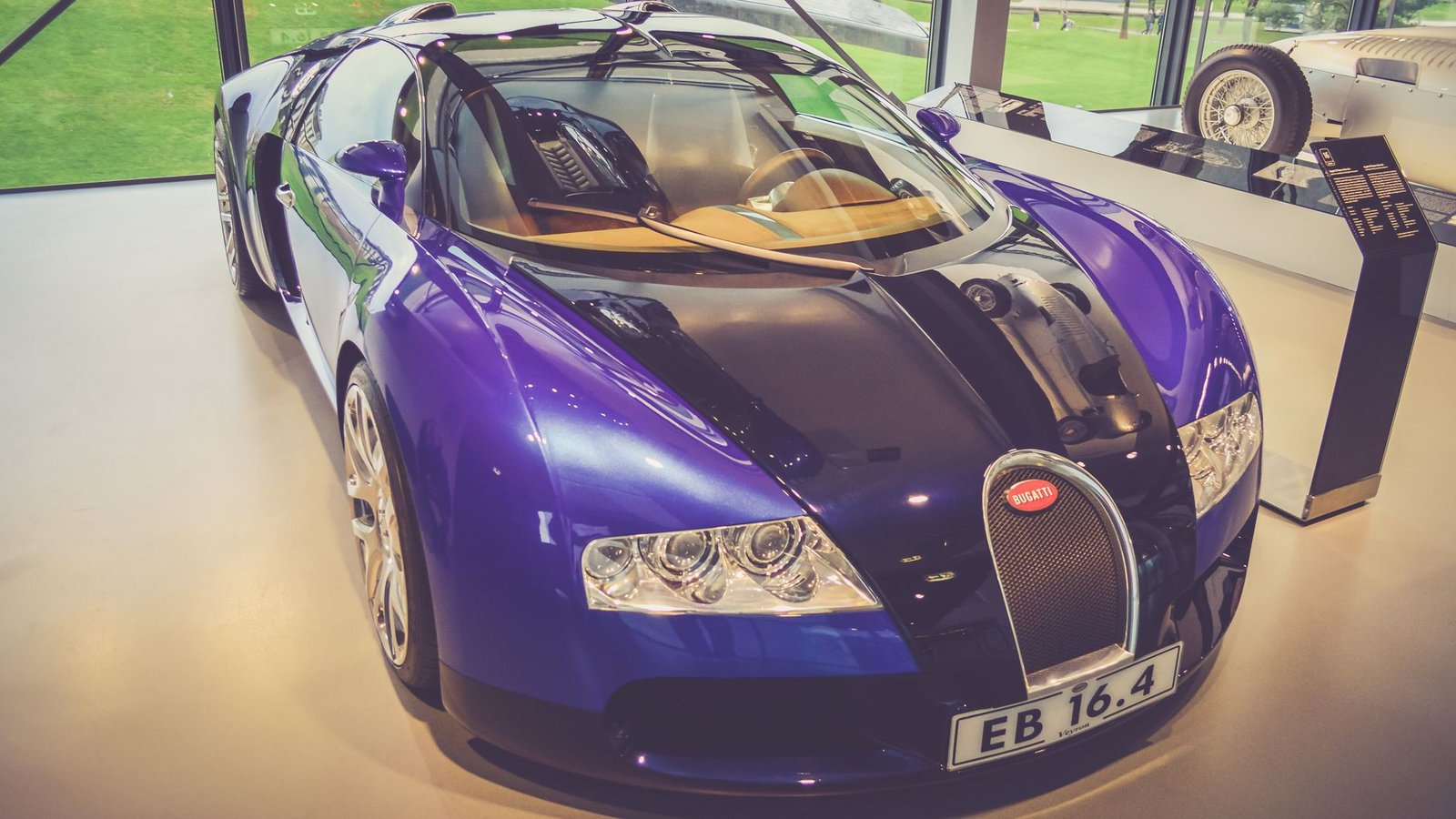 You are currently viewing Bugatti CEO: Gas Engines Will Dominate Sports Cars for Decades