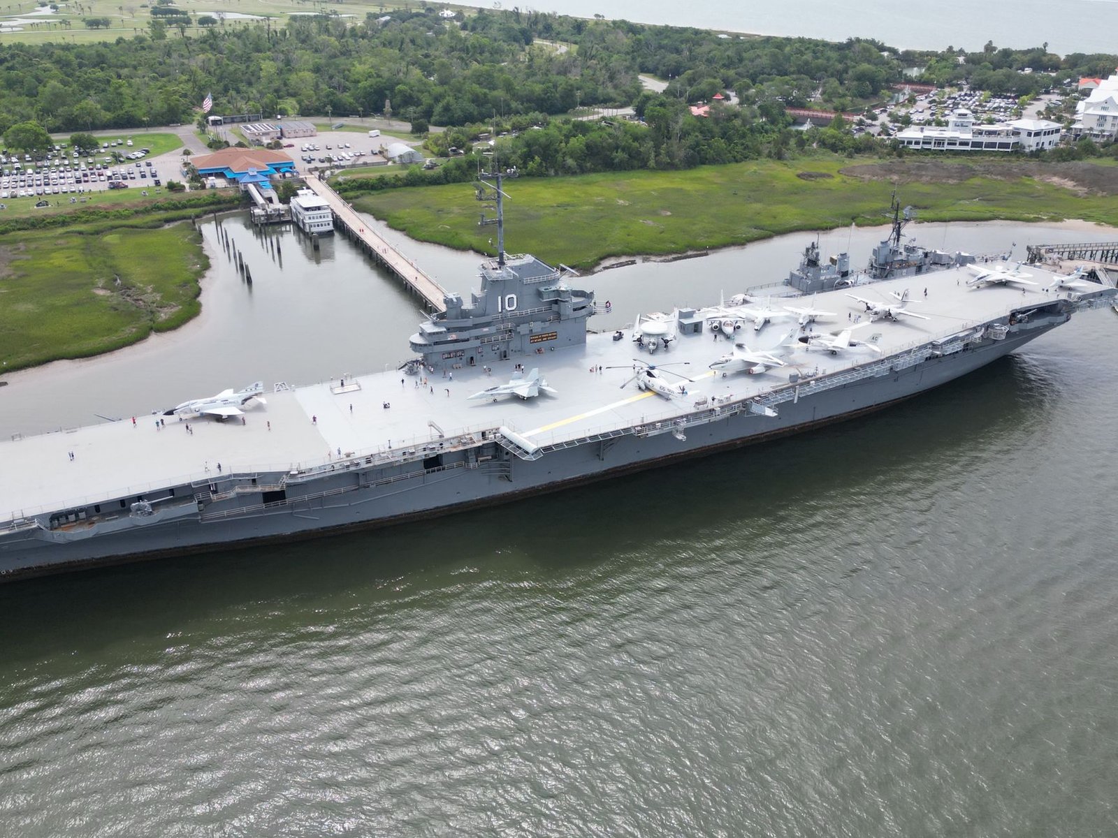 You are currently viewing USS Abraham Lincoln Arrives in Thailand After 286 Days at Sea