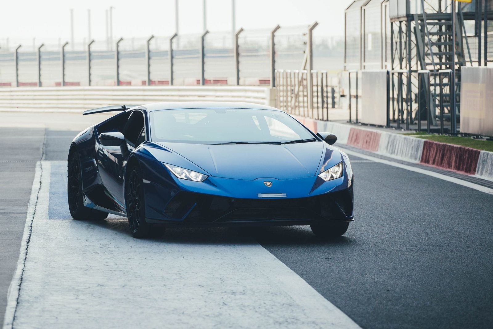 1,100 HP Drift BMW M2 vs Lamborghini Huracan Drag Race