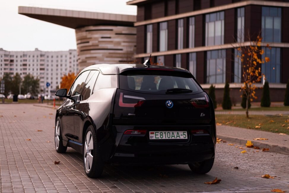 Read more about the article 2027 BMW i3: The Electric 3 Series Evolution Explained