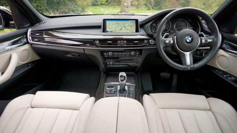 BMW’s New Maps System Feels Like a Video Game