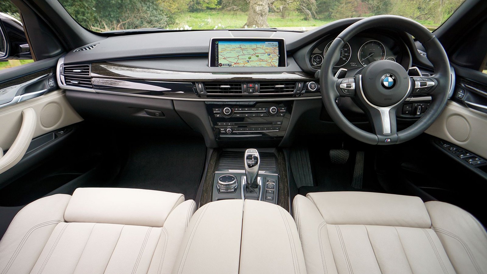 BMW’s New Maps System Feels Like a Video Game