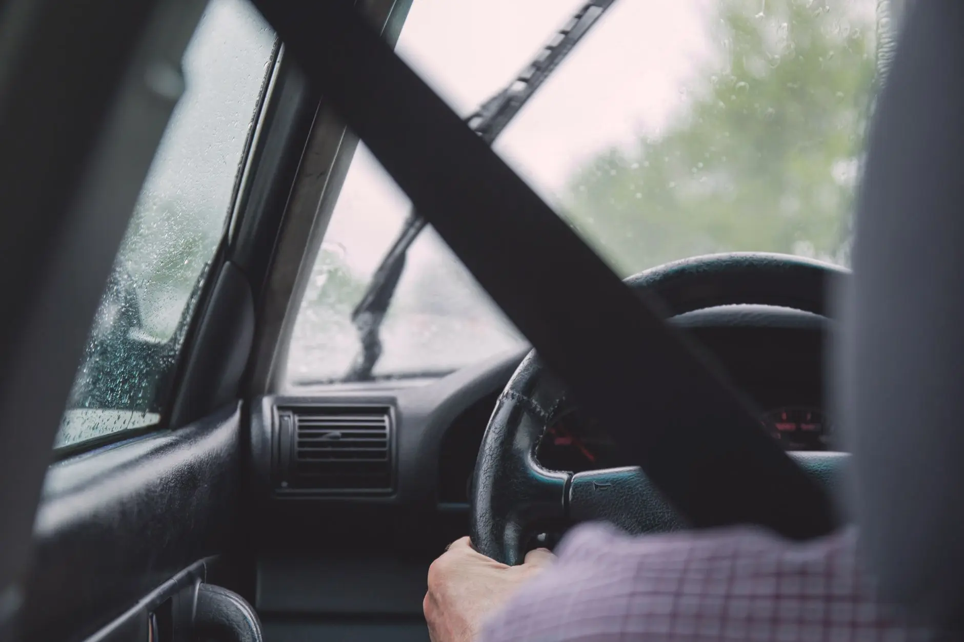 How Weather Conditions Change Safe Driving Habits