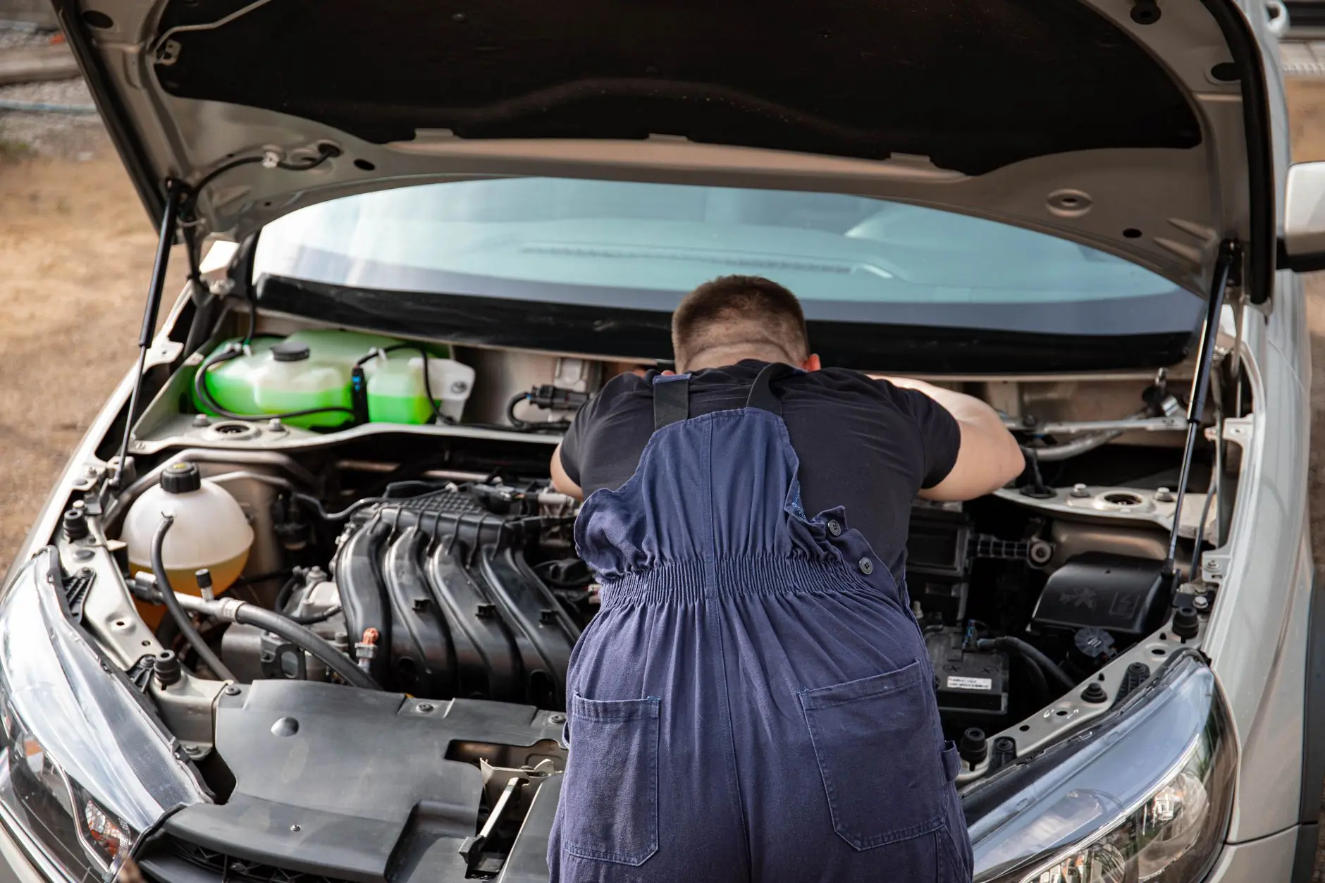 Control Arm Bushing Guide: Symptoms, Fixes & Costs